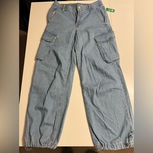 NWT GAP Mid Rise Wide Baggy Mid Rise Jeans With Side Pockets - Light Blue